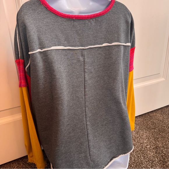 Natural Life knit trim sweatshirt - Picture 3 of 7